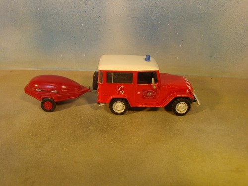 Toyota 40 pompier du - 1/43,