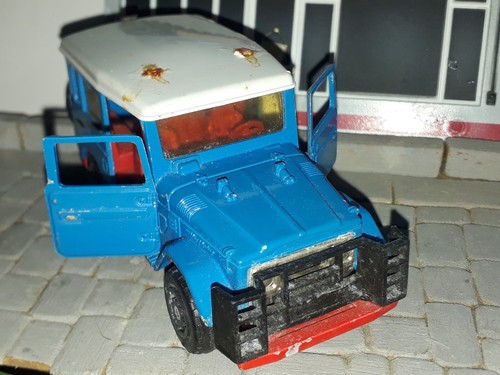 Majorette toyota land cruiser - land,